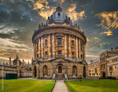 The Radcliffe Camera, a symbol of the University of Oxford
