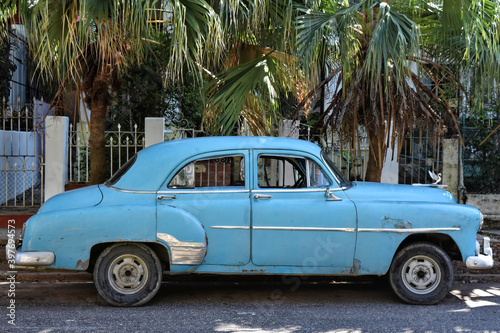 Restored antique car of Havana, Cuba © Nomad's Lens