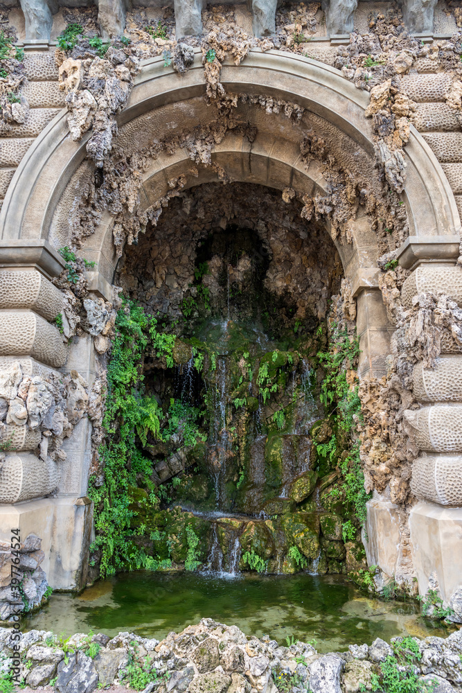 Brunnen unterhalb der Piazza Michelangelo Florenz, Italien