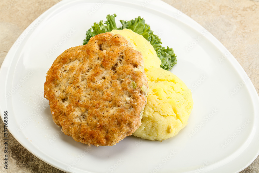Chicken cutlet with mashed potato Chicken cutlet with mashed potato