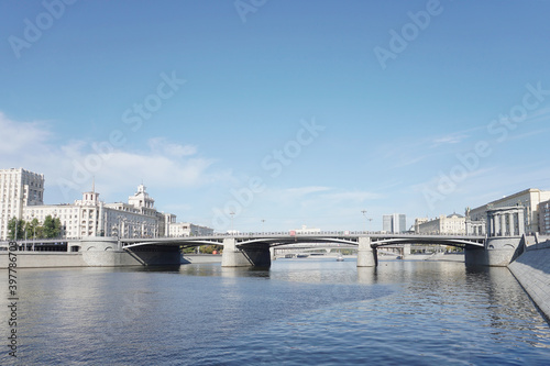 View of the Moscow River and the Borodinsky Bridge, Moscow, Russia © Alex_Po
