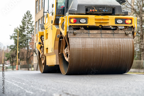 Asphalt paver machine