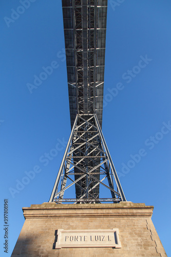 Ponte Luis I from below, Porto