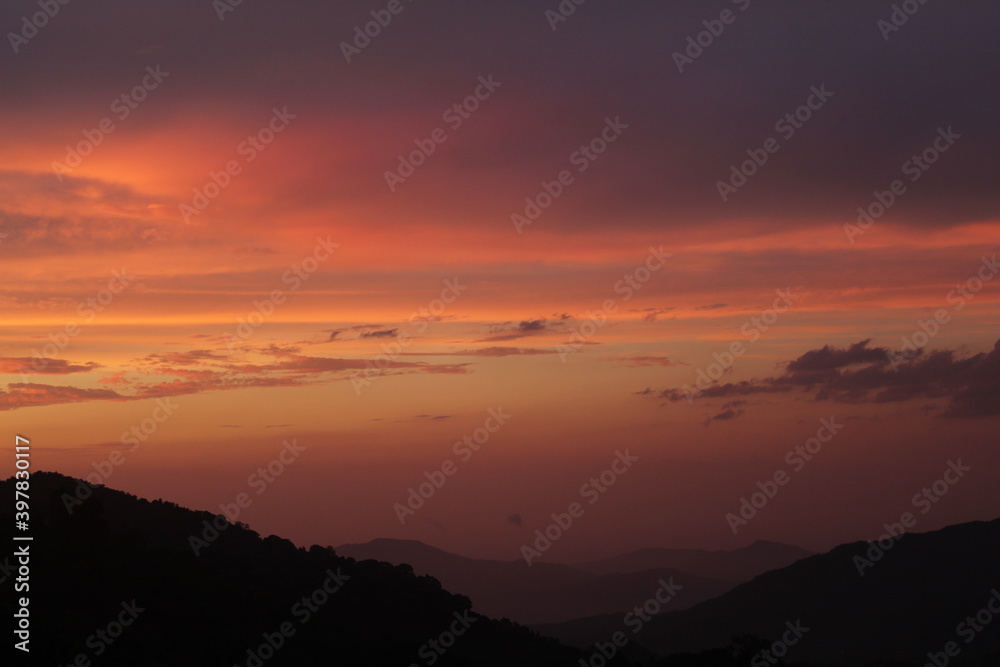 Vista del atardecer desde las montañas de Minca Colombia Vista del atardecer desde las montañas de Minca Colombia