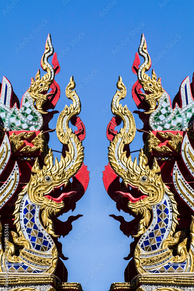 Fototapeta premium naga statue wat Thailand