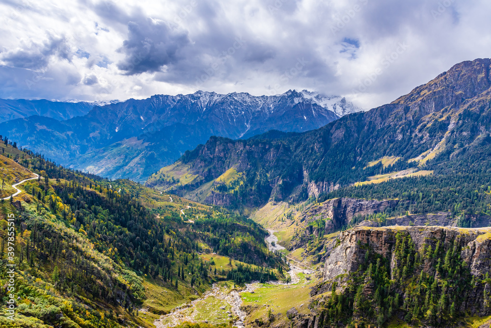 Mesmerizing view en-route to Rohtang pass of Pir Panjal himalayas mountain range on leh Manali highway, Himachal Pradesh, India. Mesmerizing view en-route to Rohtang pass of Pir Panjal himalayas mountain range on leh Manali highway, Himachal Pradesh, India.