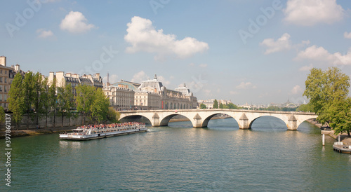 View of the Pont Royal bridge