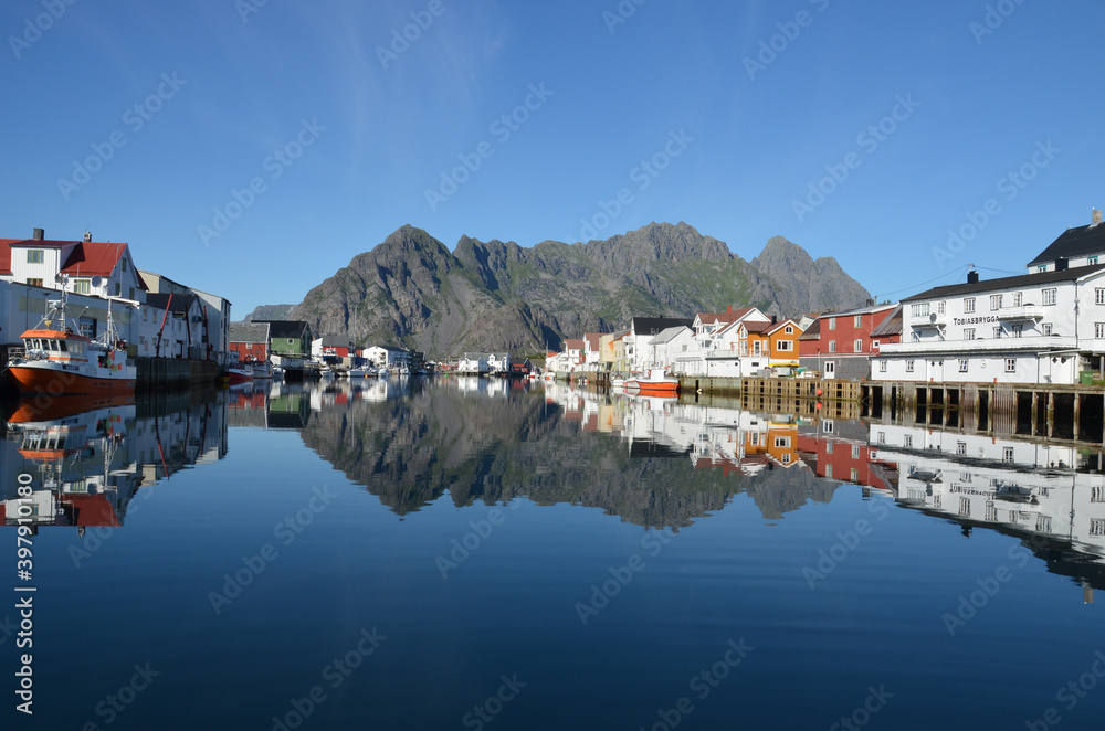 Houses in the North Sea - Reine