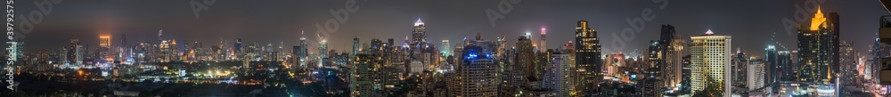 Fototapeta premium Wide Panoramic View of Bangkok City at Night, Thailand
