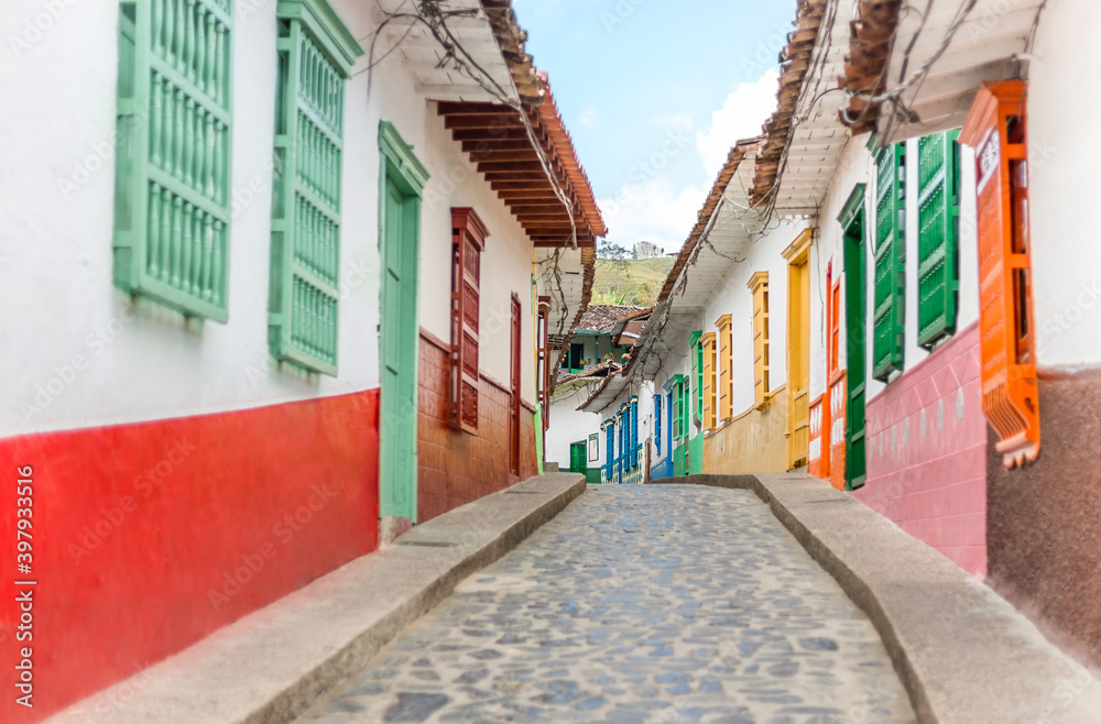 Obraz premium Calle de pueblo