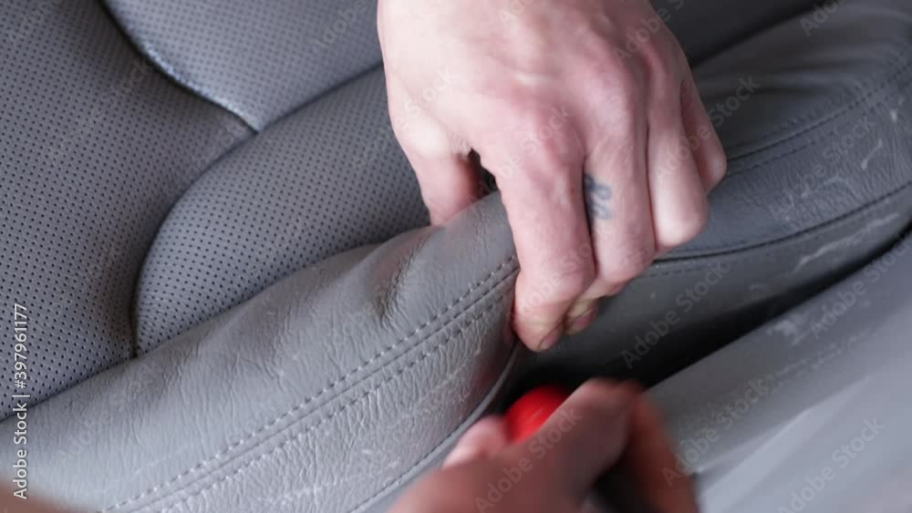 Wipe and polish leather seats from dust and dirt. Professional auto cleaning Wipe and polish leather seats from dust and dirt. Professional auto cleaning