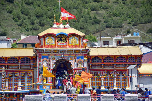 Canvas Print One of the four Dhams of India, Badrinath Temple, One of the most sacred and fam