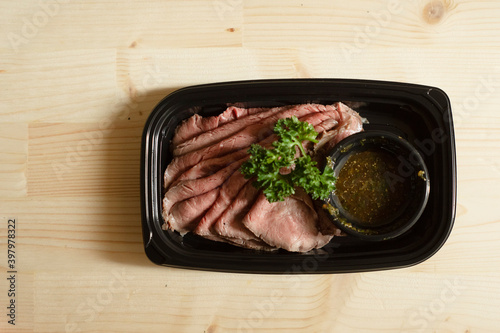 Sliced Roast Beef, Ready to Eat, Take away, Take out お惣菜　スライスされたローストビーフ　お持ち帰り
