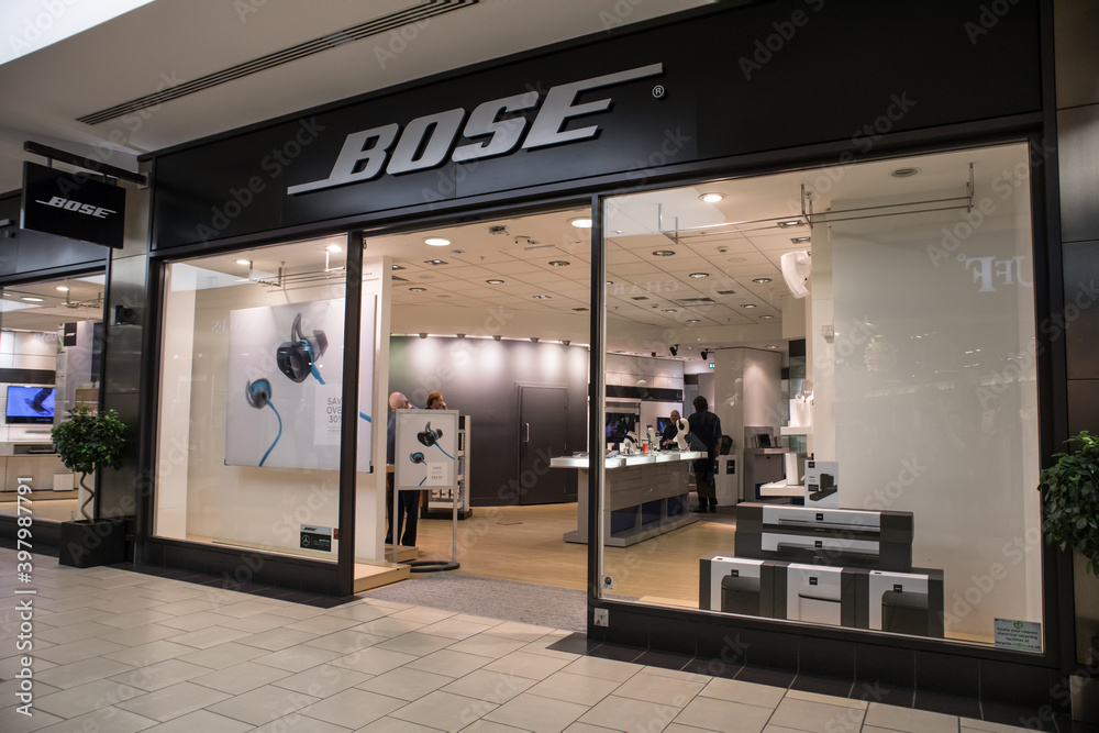 Entrance to Bose audio technology shop store showing window display, sign,  signage, logo and branding. Stock Photo | Adobe Stock
