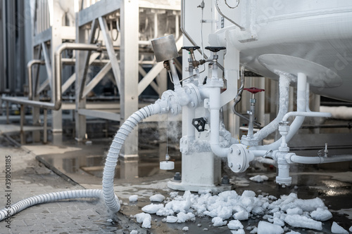 production and distribution of technical gases