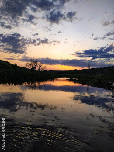 Fototapeta Naklejka Na Ścianę i Meble -  sunset over the river