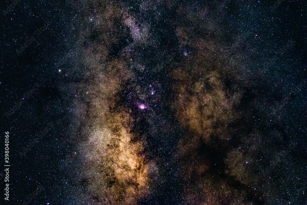 Made from 10 light frames. Milky way core