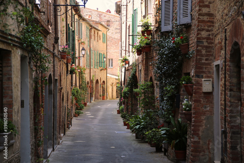 Alley in the village of Citta della Pieve, Italy © Stefano
