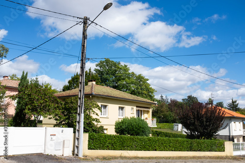 Fototapeta Naklejka Na Ścianę i Meble -  Montastruc-la-Conseillère - Dérive urbaine