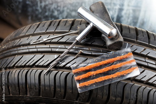 Flat car tire repair kit, Tire plug repair kit for tubeless tires,for cars and motobikes tubeless tires.
