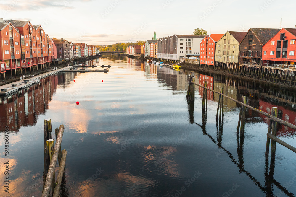  Nidelva river in old town of Trondheim. Norway