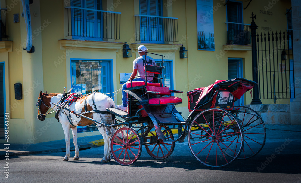 Kutsche auf den Straßen von Havanna