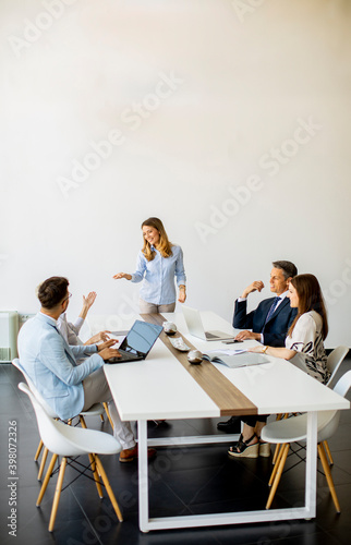 Group of business people wi...