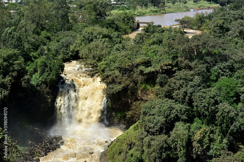 Paisajes y localizaciones de las cataratas del Nilo Azul, en el sur del lago Tana y de la ciudad de Bahir Dar, en el norte de Etiopia photo