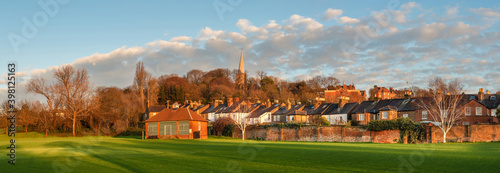 Obraz na plátne Panoramic landscape of Harrow on the Hill town in Greater London with visible Ha