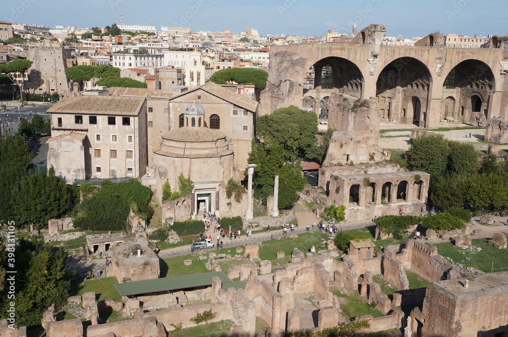 The ancient structures of Roman Forum