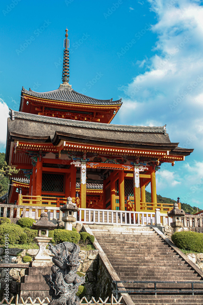 Fototapeta premium temple at the hill