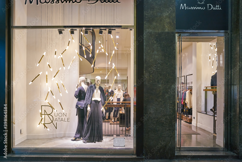 MILAN, ITALY - CIRCA NOVEMBER, 2017: shop window display of clothing at a Massimo  Dutti store in Milan, Italy. Stock Photo | Adobe Stock