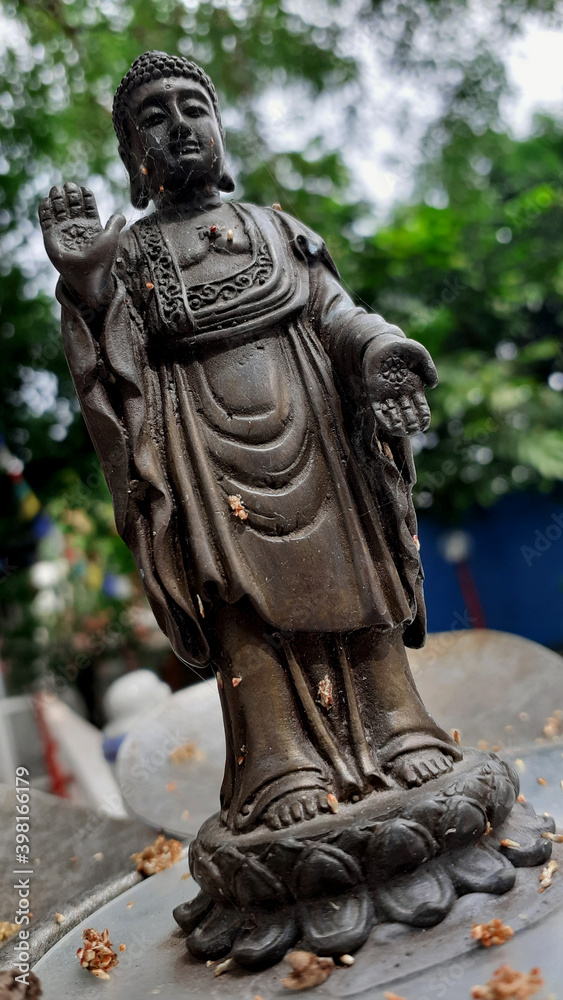 Fototapeta premium Buddhist statue