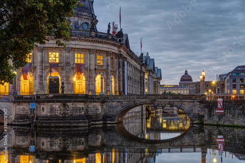 Canvas Print View along the Museum Island in Berlin at dawn
