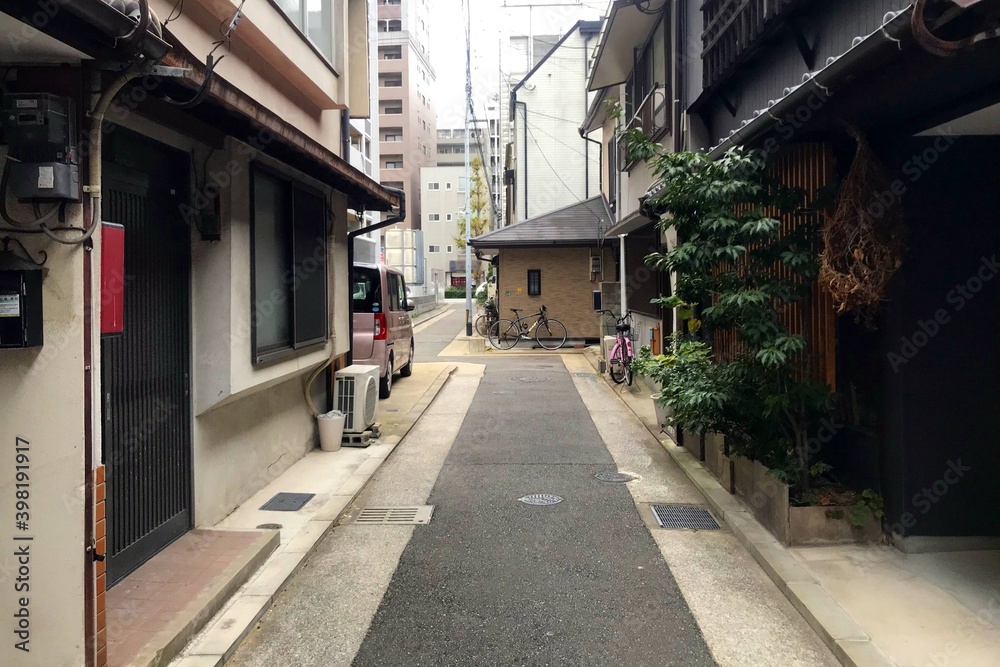 路地裏の住宅街 路地裏の住宅街