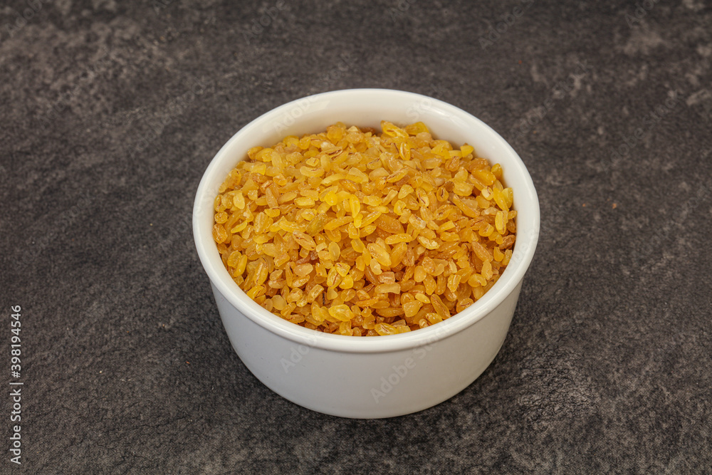 Vegetarian cuisine - dry bulgur for cooking Vegetarian cuisine - dry bulgur for cooking