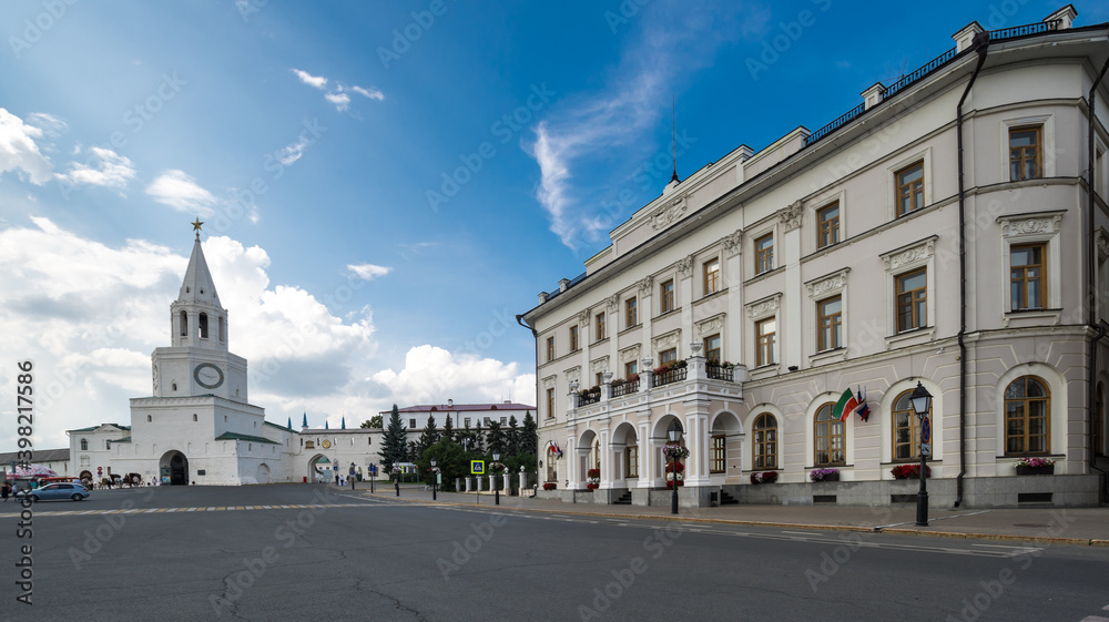 Obraz premium View of the street in the historical center of Kazan