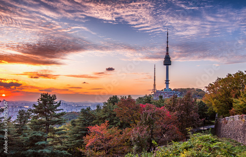 Obraz na płótnie Sunset in the Namsan mountain Seoul, South Korea w salonie
