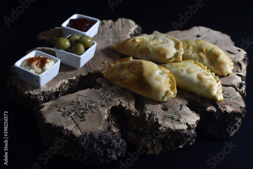 empanadas fritas y al horno argentina