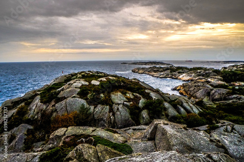 La costa de Sanderjord al sur de Noruega photo