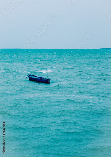 Fototapeta Naklejka Na Ścianę i Meble -  boat on the sea