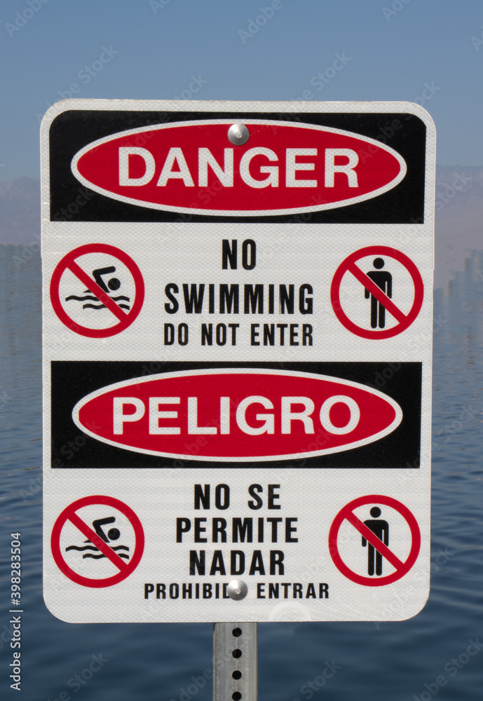 Danger No Swimming Sign in English and Spanish