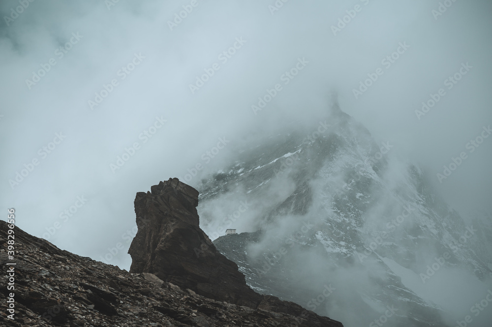 Ausblick am Fuße des Matterhorns Ausblick am Fuße des Matterhorns