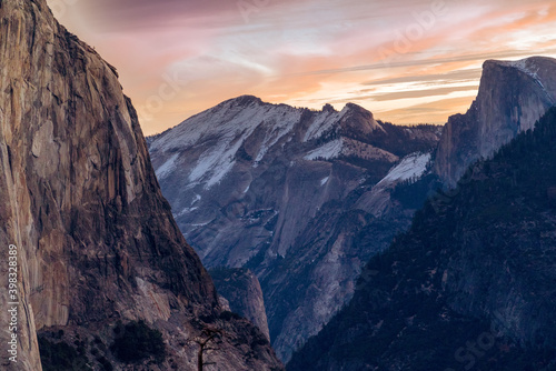 Fototapeta Naklejka Na Ścianę i Meble -  Yosemite valley