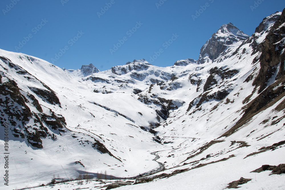 Mountain in winter.
Panoramic winter view of the high Val di Rhèmes with snow