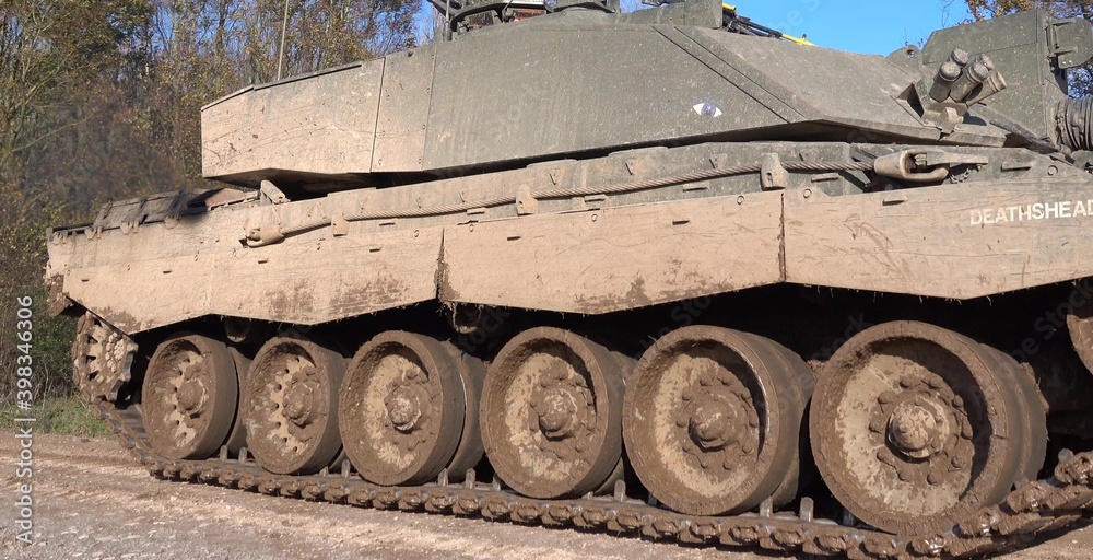 Action shot of a British army Challenger 2 FV4034 main battle tank on military exercise, Salisbury Plain UK