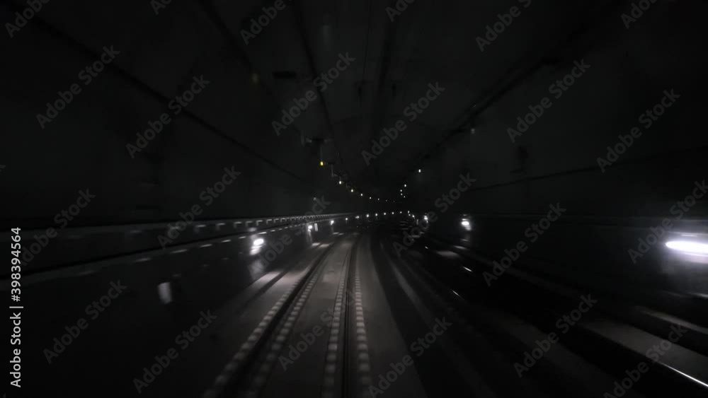 Subway effect 8- Full image of a subway running at a speed of 8X Subway effect 8- Full image of a subway running at a speed of 8X