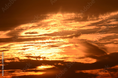 夕陽と雲 © tamayura39