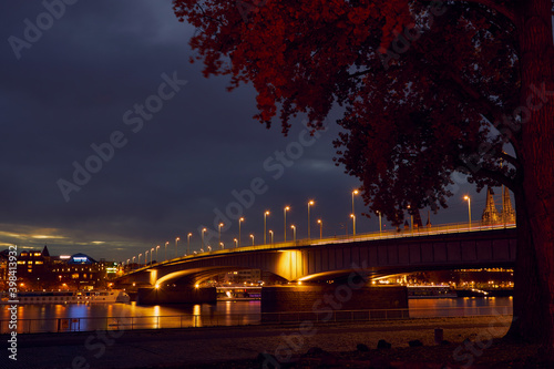 Köln am Abend