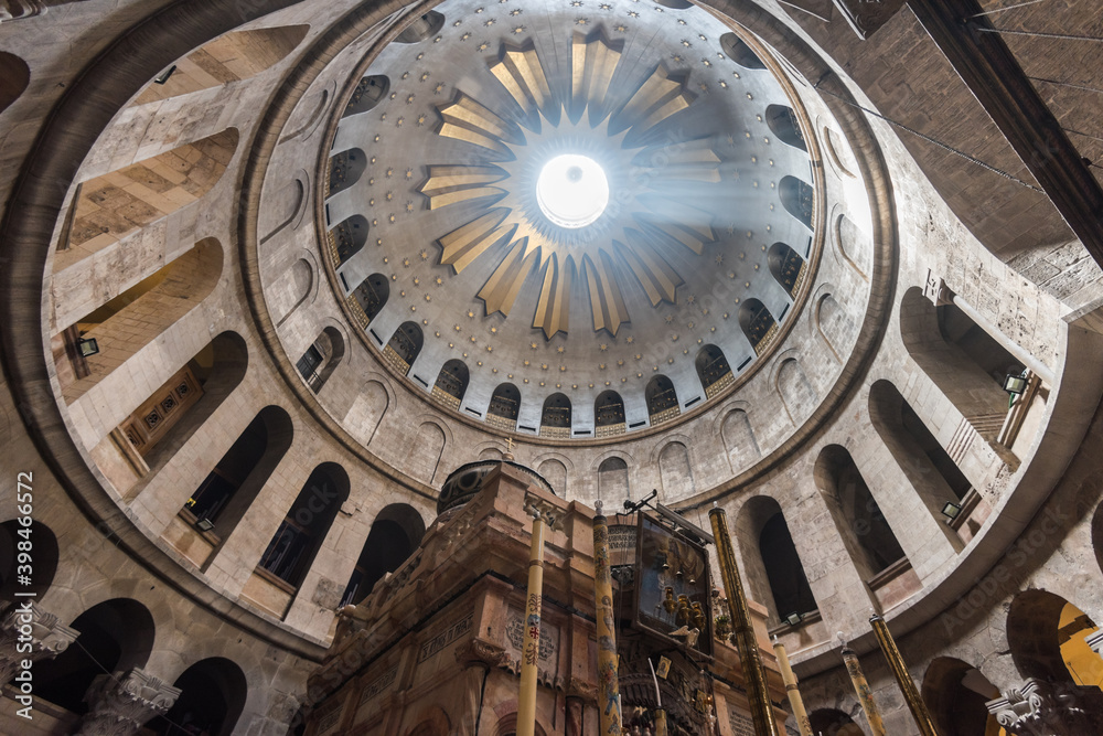 The Dome of the Anastasis above the aedicule, Jesus's empty tomb, where he is said to have been buried and resurrected in Church of the Holy Sepulchre